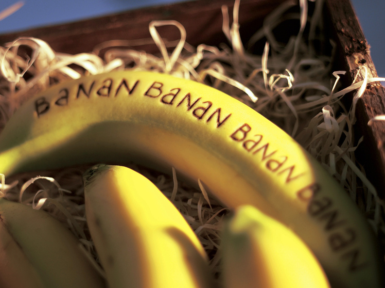 Bananas_For_Sale.jpg