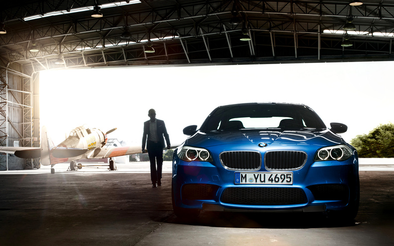 Blue_BMW_In_The_Movies.jpg