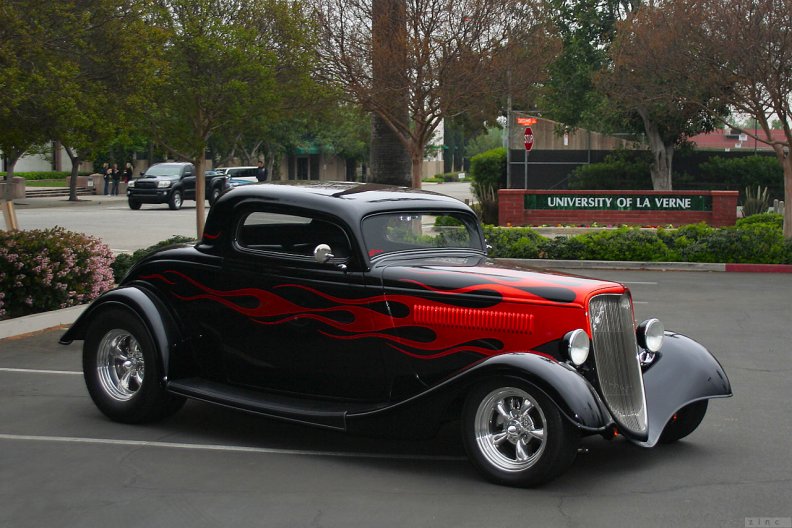1933_ford_3_window_coupe.jpg