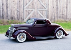 1935_Ford_Coupe