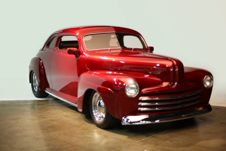 1947_ford_coupe.jpg