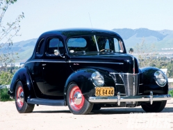 1940 Ford DeLuxe Coupe