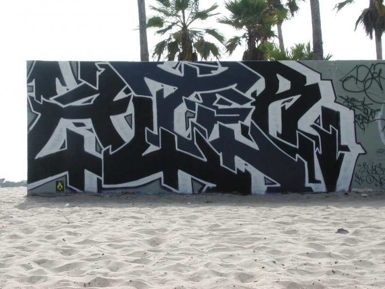 beach_graffiti.jpg