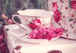 Lilac tea