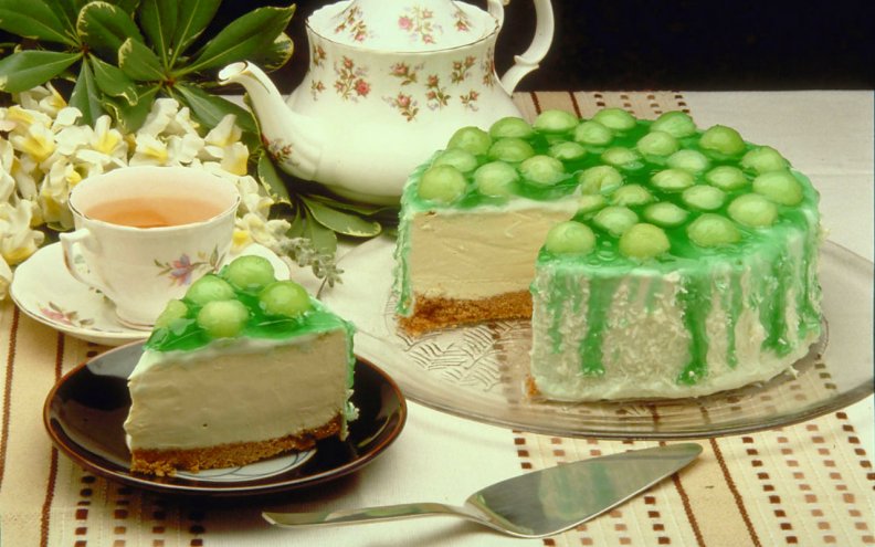cake_and_tea.jpg