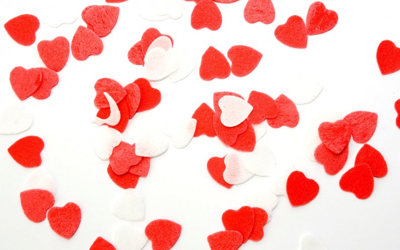 red_and_white_hearts.jpg