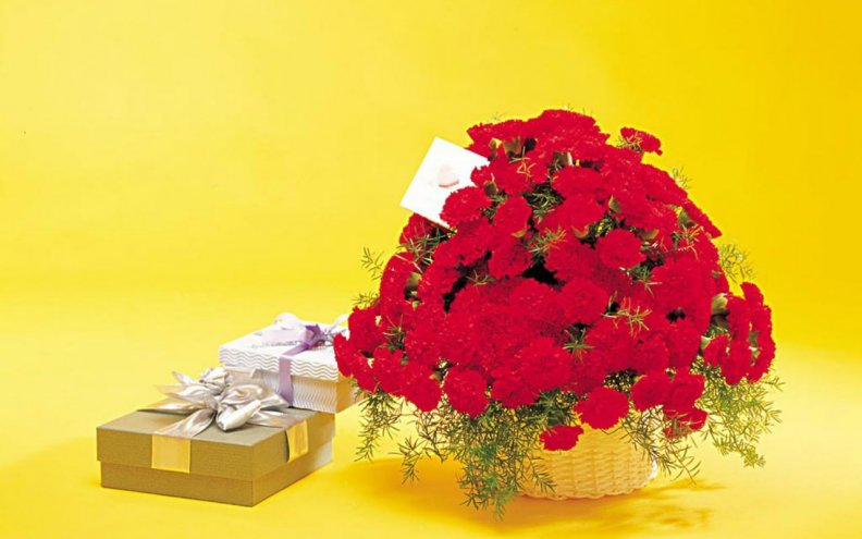 flowers_and_gifts.jpg