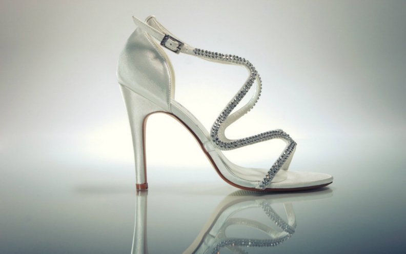 white_heels.jpg