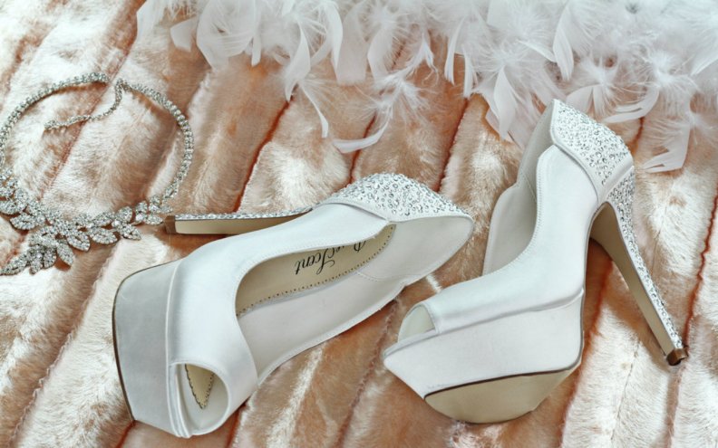 white_wedding_shoe.jpg
