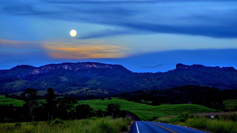 highway_to_mountains_under_moonlight.jpg