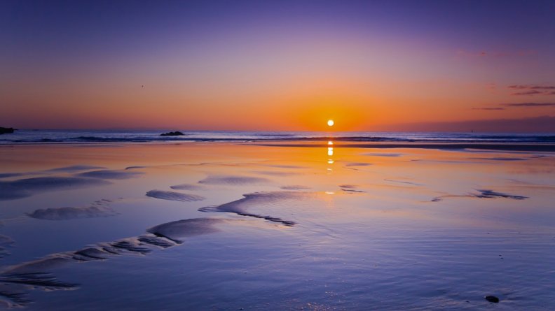 sunset_on_the_beach.jpg