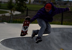 skatebording jump