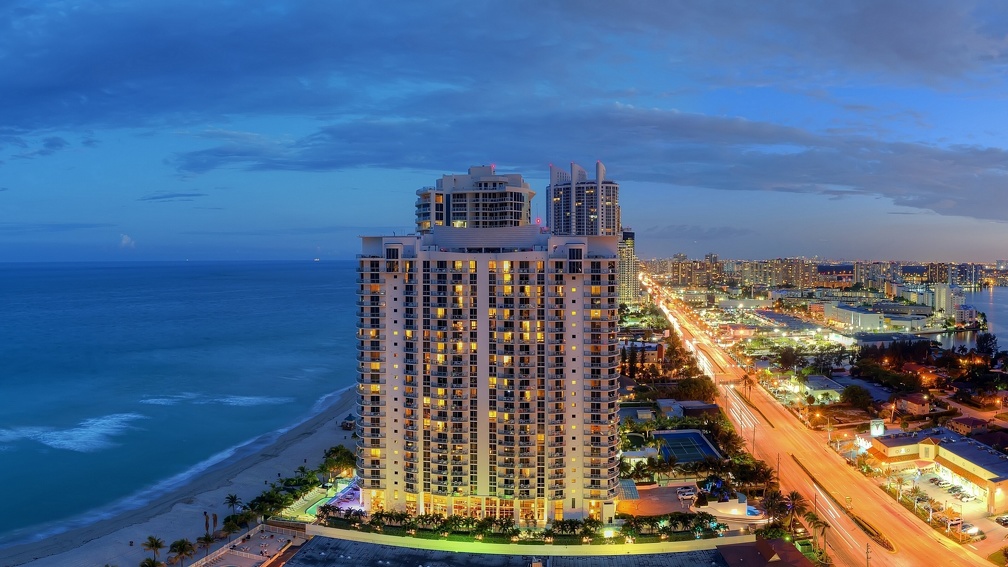 wonderful view of boulevard in miami beach hdr