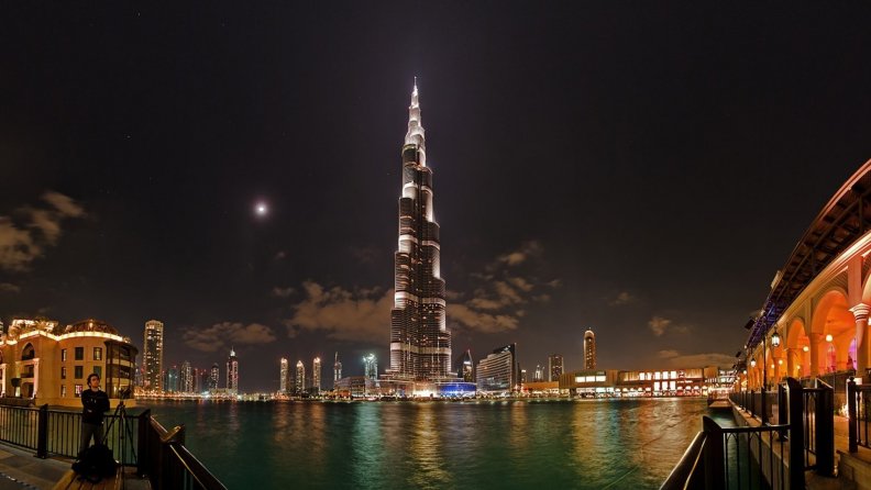 wonderful night view of burj khalifa