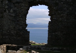 Shell Island through Cricceth Castle