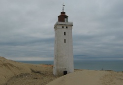 Lighthouse into the sand