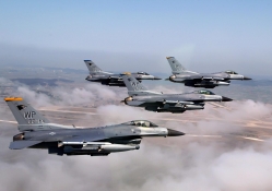 F16'S IN FORMATION