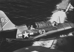 Helldiver sb2c_1c on approach
