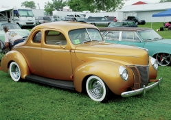 1940_Ford_Coupe