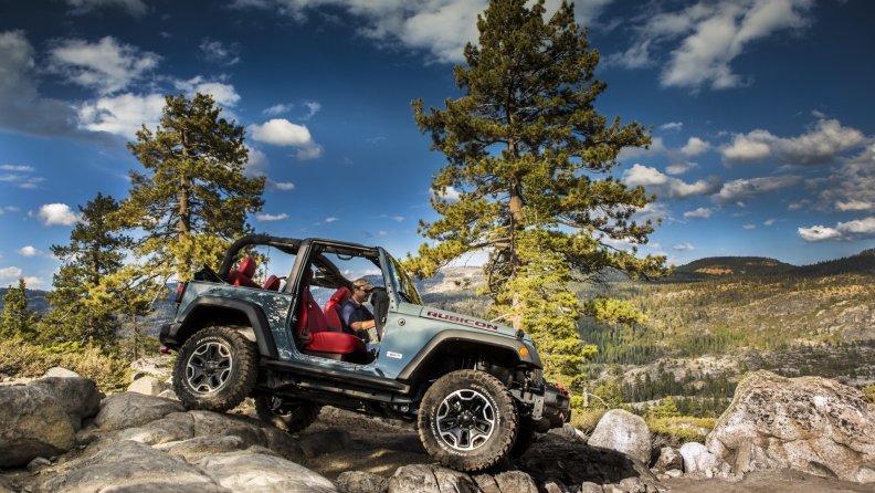 jeep wrangler rock climbing hdr