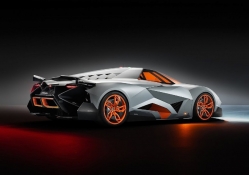Lamborghini Egoista Concept 4