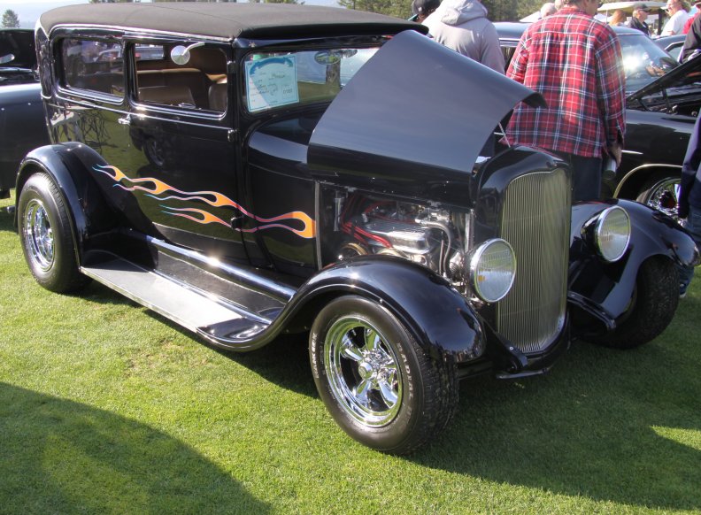 1928 black Ford 