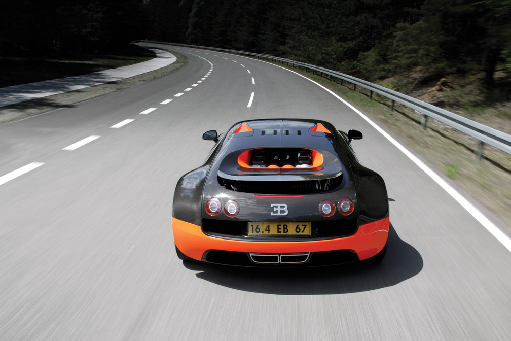 Bugatti Veyron In Action