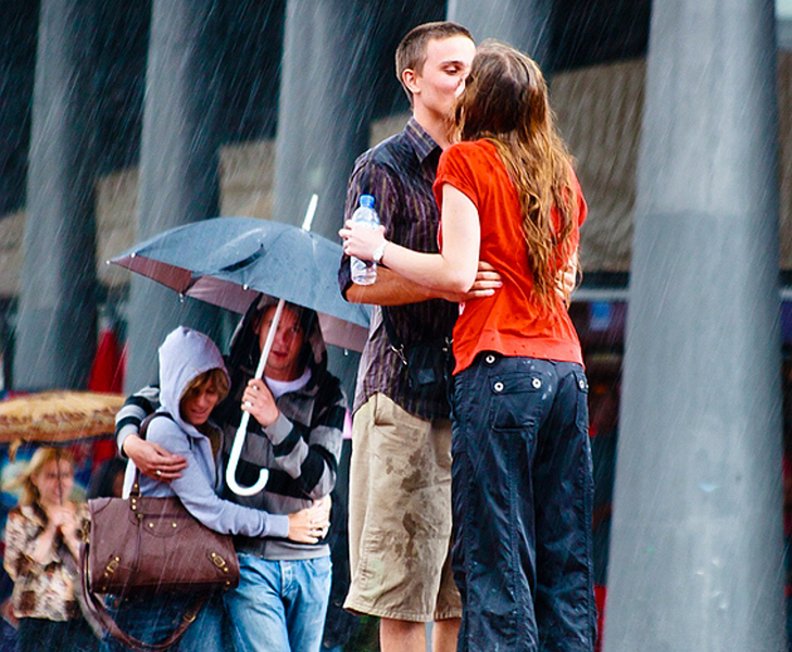 kiss in the rain