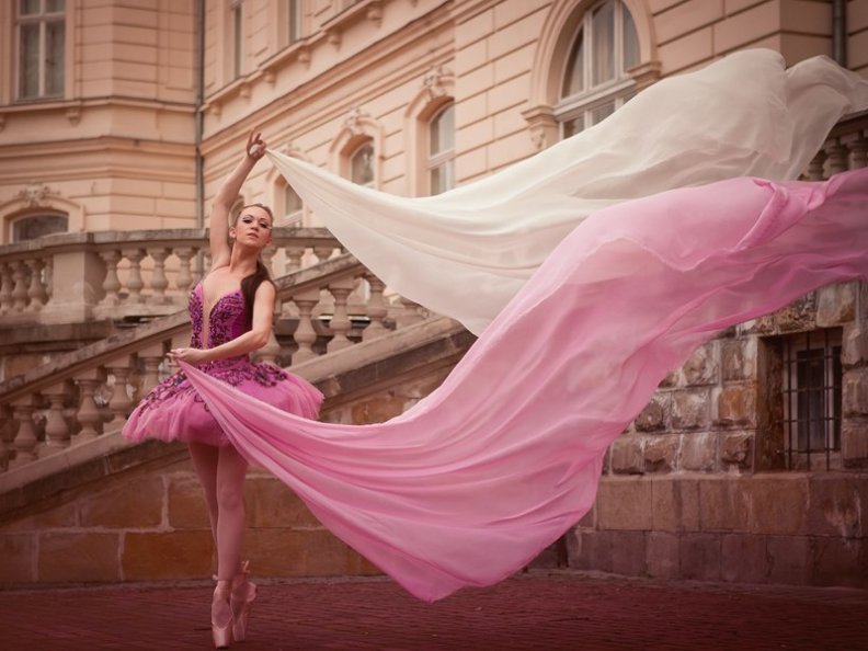 Ballerina in pink