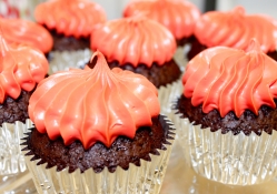 Cupcakes with orange cream