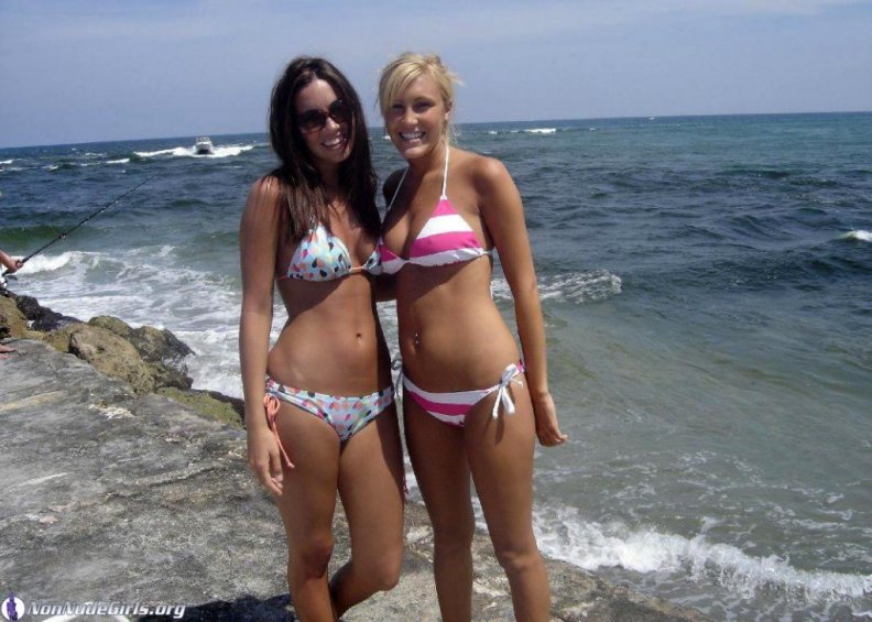 bikini girls