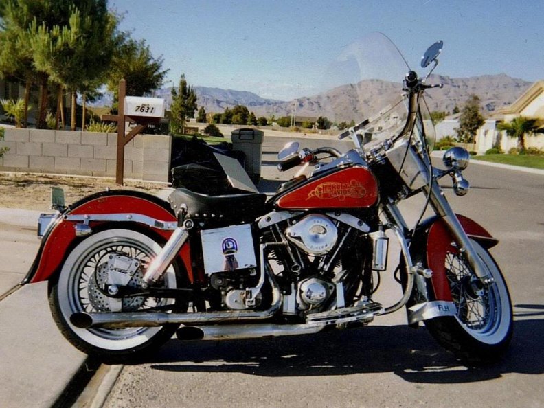1977 Harley Davidson FLH