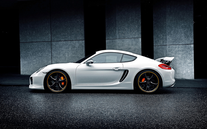 Porsche_Cayman_Tuning_in_White_Car.jpg