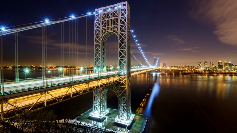 George_Washington_Bridge_Lights.jpg
