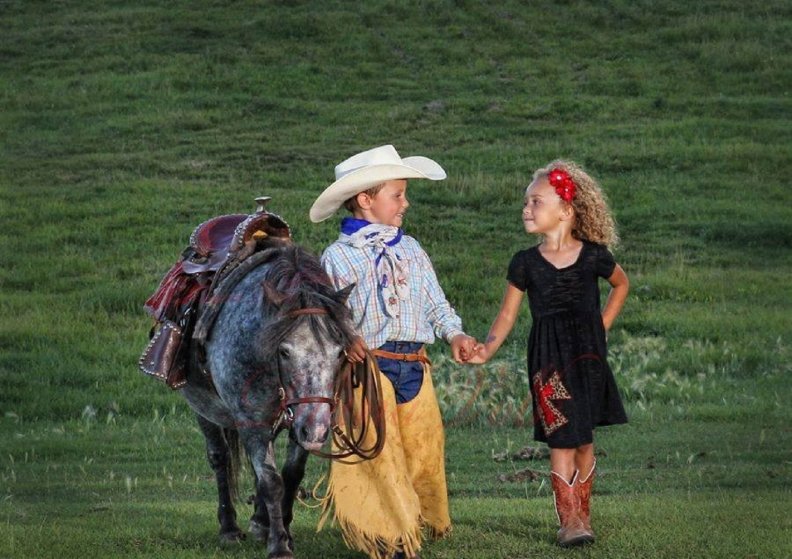 cute_little_cowboy_amp_cowgirl_love.jpg
