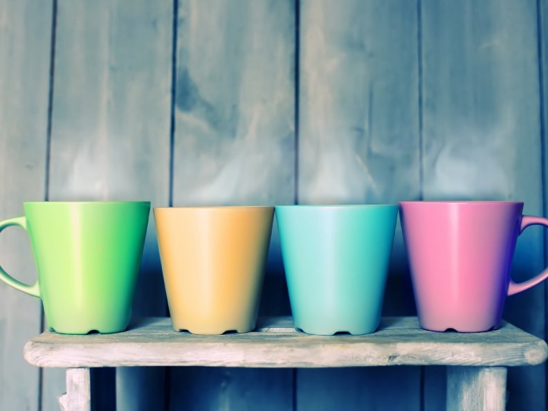 colourful_cups.jpg