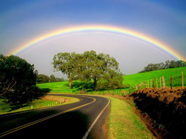 rainbow_over_the_road.jpg