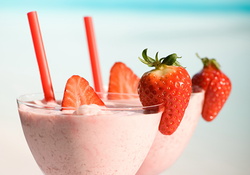 ♥Strawberry Milkshakes♥