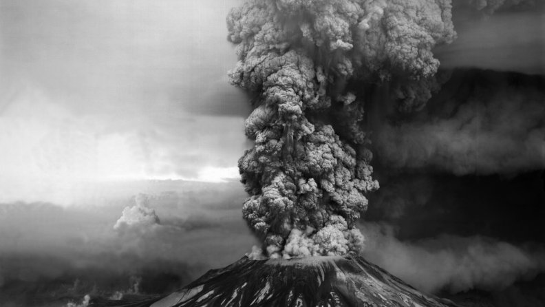 mount_st_helens_eruption.jpg
