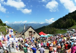 tour de france bike race over the alps