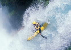 rafting in cascade