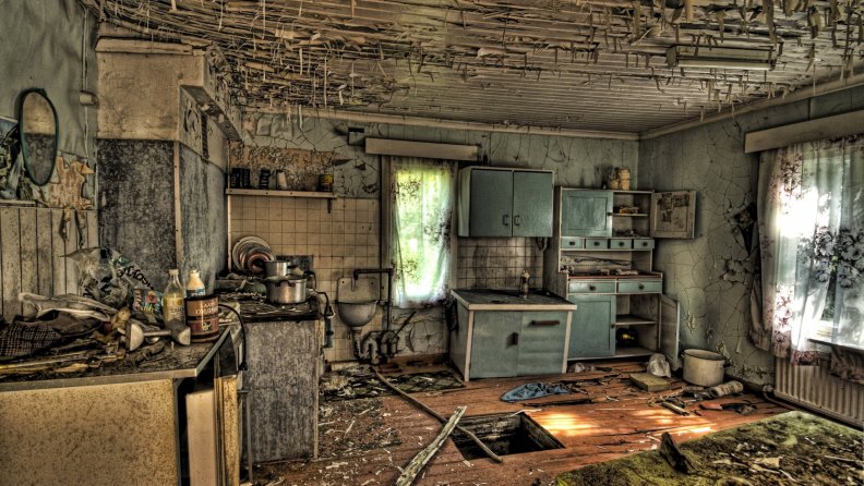 abandoned house hdr
