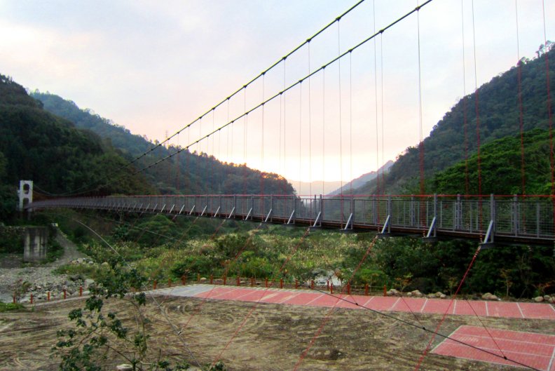 The suspension bridge in twilight