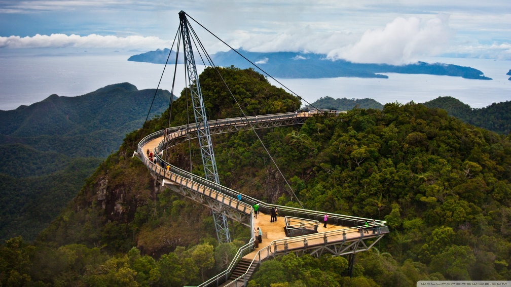 langkawi sky bridge in malaysia