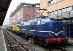 NS Train 1202
