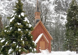 yosemite chapel in winter