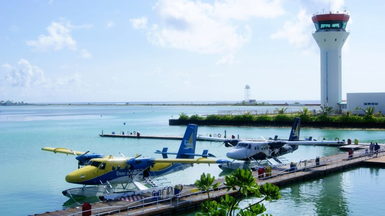 maldives seaplanes airport