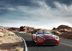 2015 Aston Martin V12 Vantage Roadster