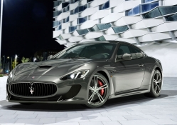 Maserati_GranTurismo_MC_Stradale_2014