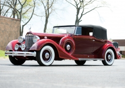 1934_Packard_Super_Eight_Convertible_Victoria